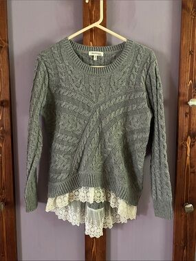 Monteau Gray Cable Knit Crew Sweater with Lace Trim
